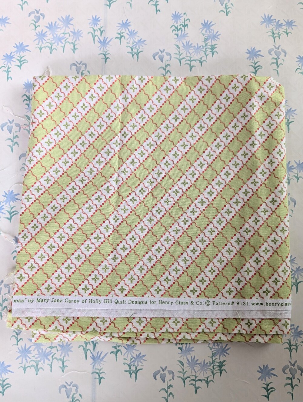 Simply Christmas Mary Jane Carey Holly Hill Quilt Henry Glass Cotton Fabric 42"